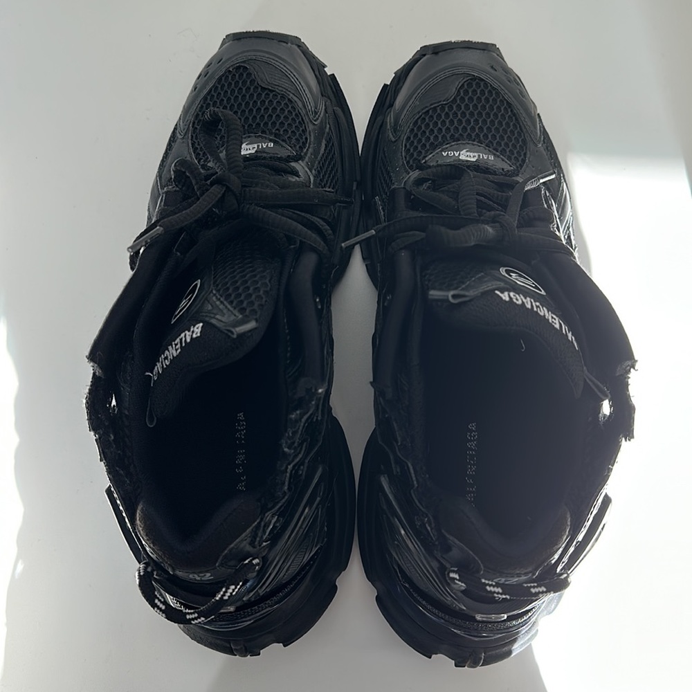 Balenciaga Runner Sneaker - Picture 4 of 6